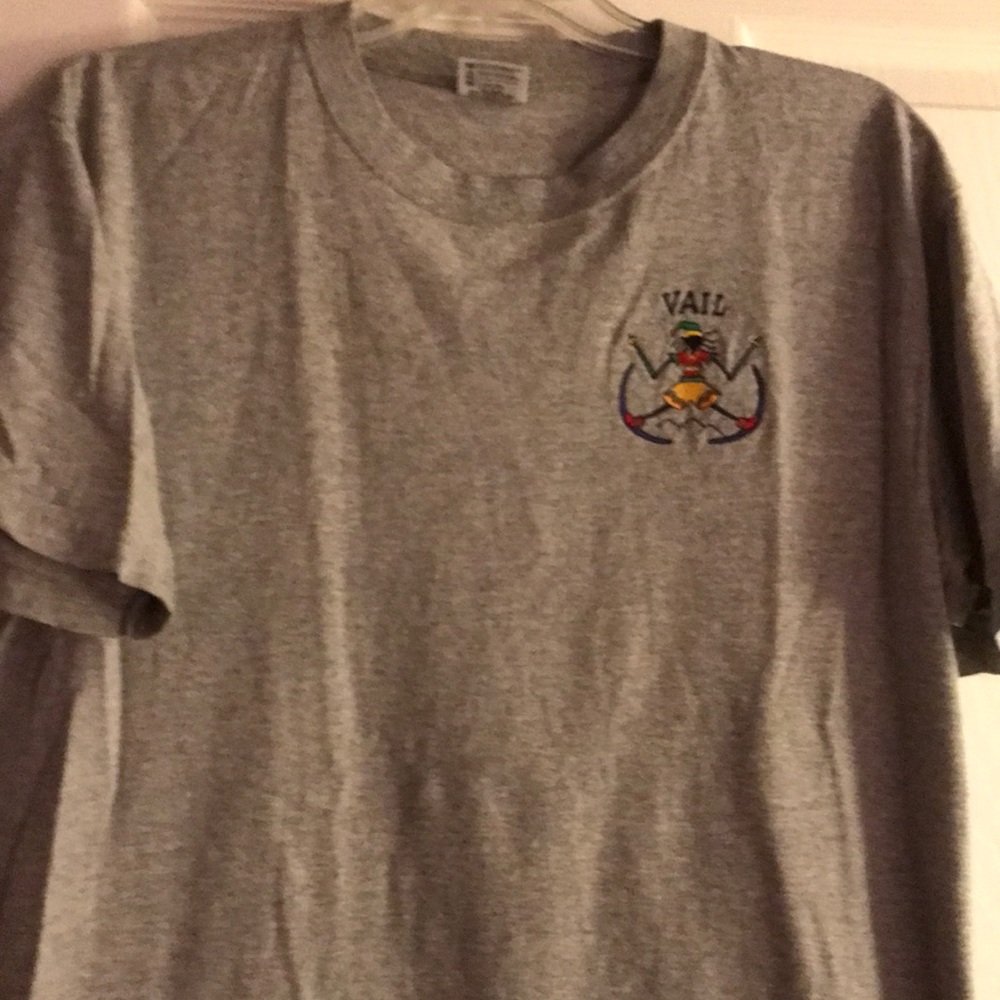 VAIL T-shirt